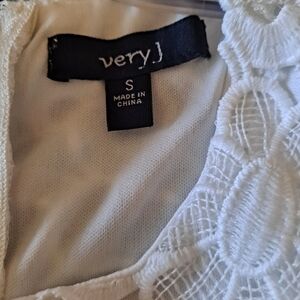 Very J Ivory Floral Lace Sleeveless Dress